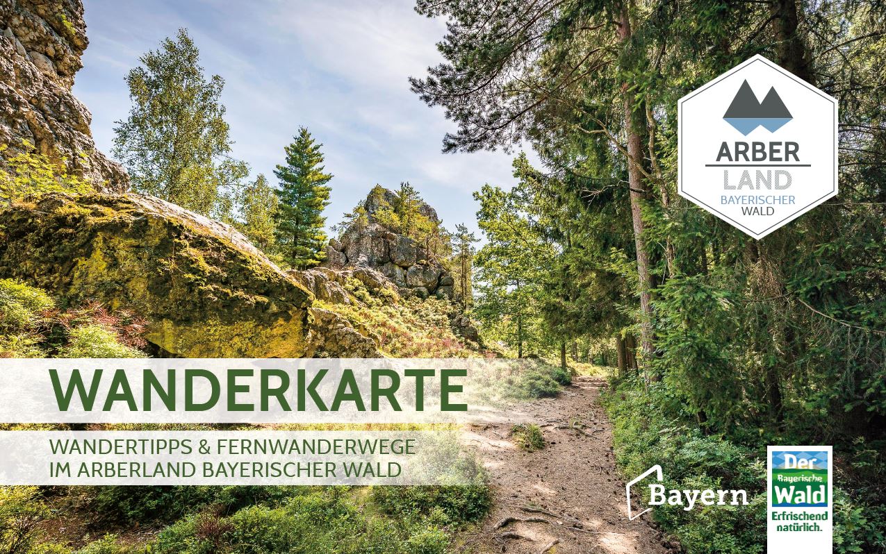 Neue Wanderkarte für das ARBERLAND: Das ideale Hilfsmittel für die Wandersaison. Foto: Kreisentwicklung Landkreis Regen - Tourismus- & Freizeitförderung.
