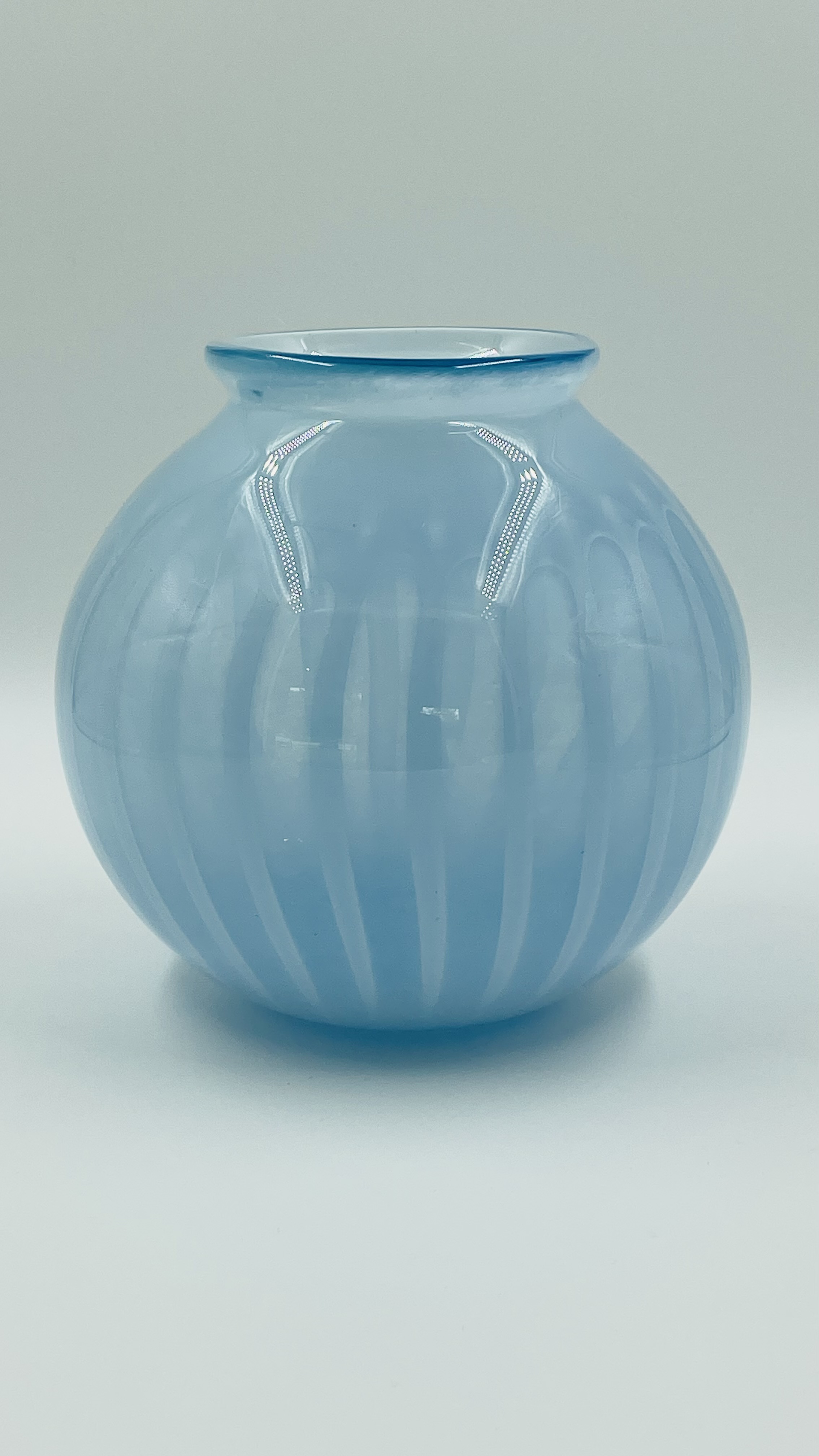 Vase aquamarin. Foto: ARBERLAND REGio GmbH.